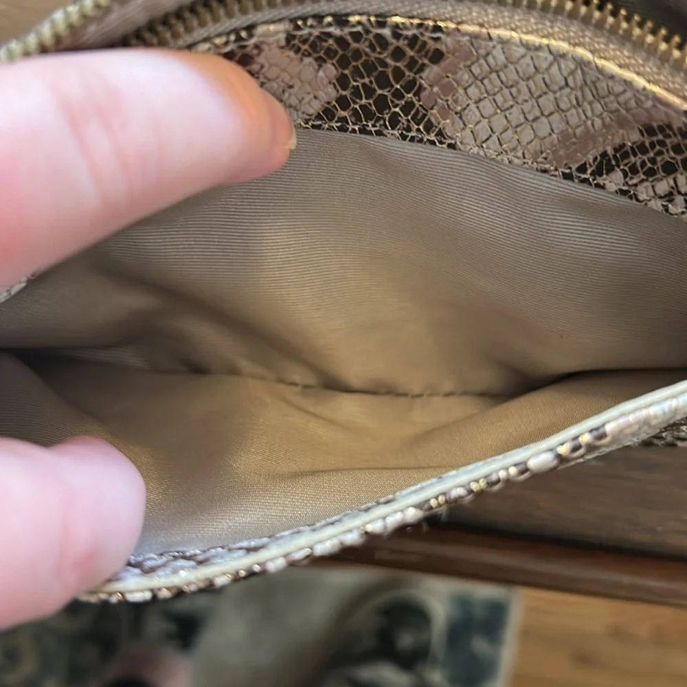 HOBO Metallic Snake Print crossbody/shoulder/wristlet NWT plus Dust bag!! - Picture 10 of 16